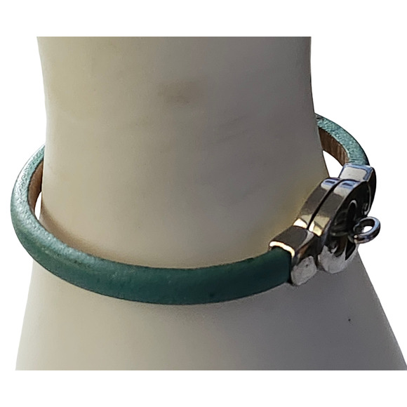 Vtg Fossil Iconic Green Leather Kiss Lock Bracelet - Picture 5 of 7